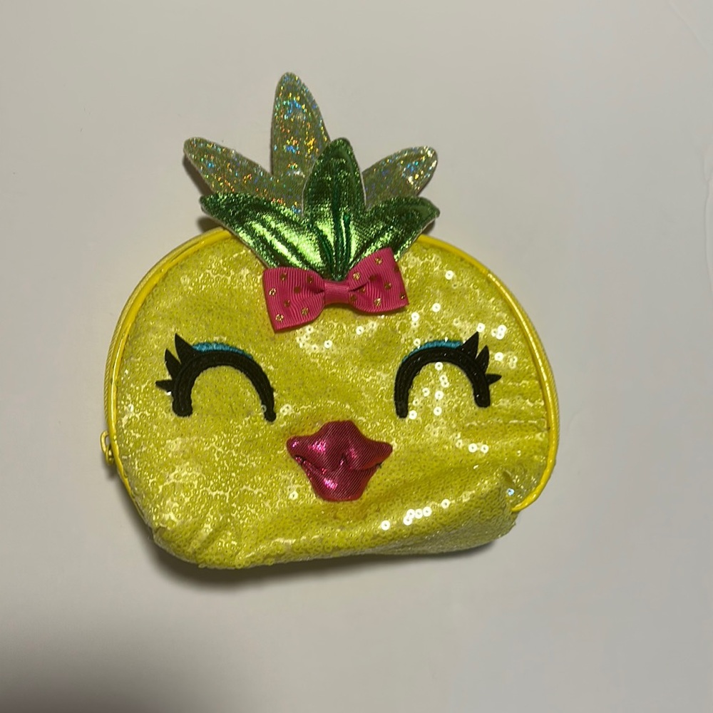 Sequin pineapple zipper pouch